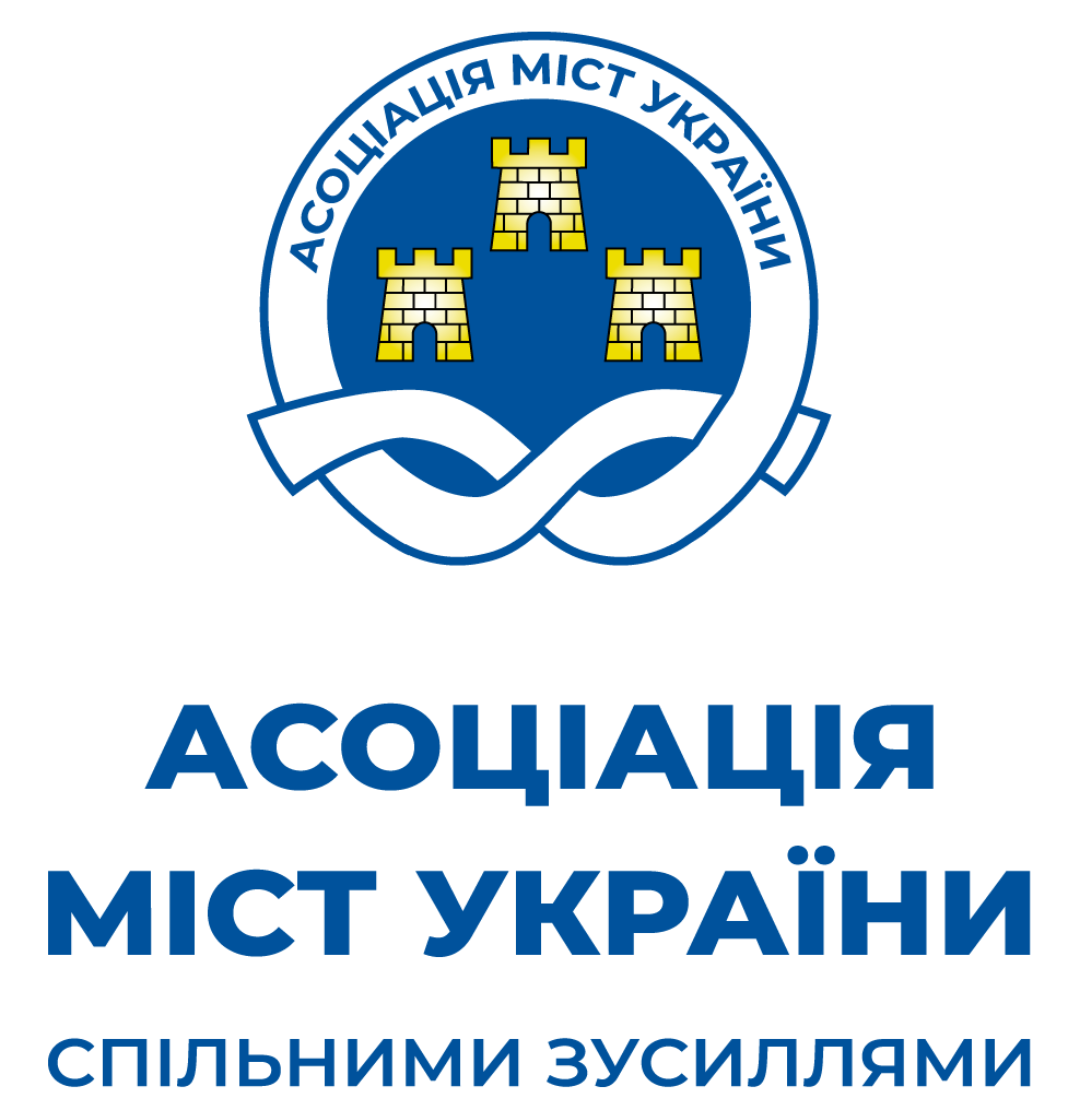Logo AUC Ukr vert-2023